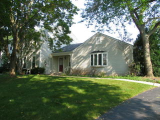 824 Highland Rd, Frankfort, IL 60423-9740