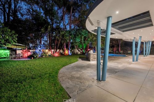 1107 Riviera Dr, Santa Ana CA 92706-1841 exterior