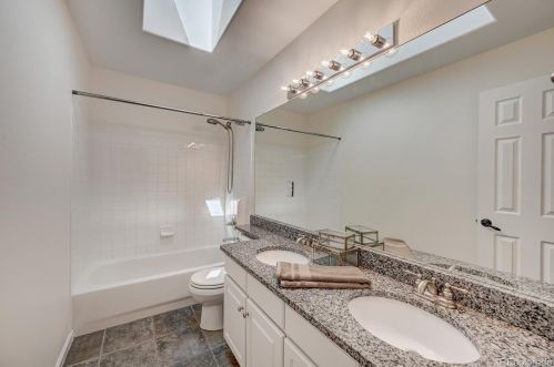 5756 Danube Cir, Aurora CO 80015-5148 exterior