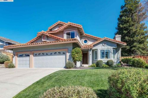 573 Sheridan Cir, Livermore, CA 94551-1776
