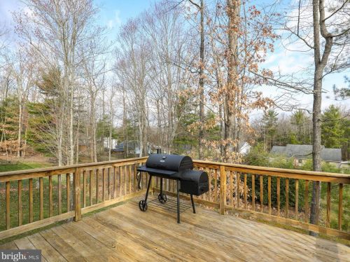 653 Warden Circle Rd, Wardensville WV  26851-8354 exterior