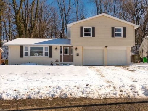 1222 2nd St, Massillon, OH 44646-4306