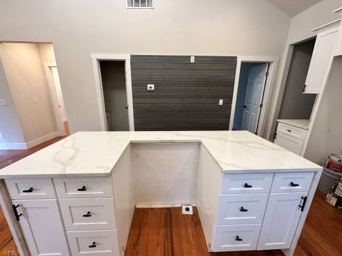 790 Knox Dr, Atlanta GA  30315-6810 exterior