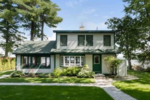 701 Canal Rd, Wakefield, NH 03872-4106