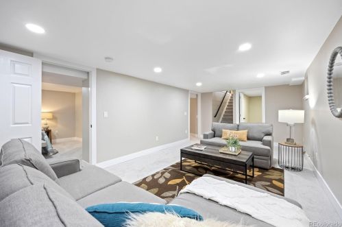 7330 Syracuse Ct, Englewood CO  80112-1749 exterior