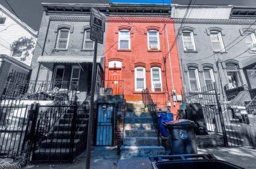 110 Summer Ave, Newark, NJ 07104-2512