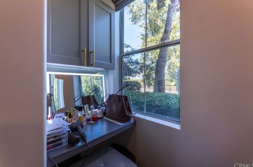 2156 Watermarke Pl, Irvine CA  92612-7691 exterior