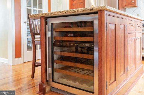 2006 Rachael Dr, Lancaster PA  17601-3655 exterior