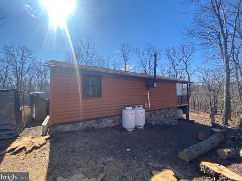 71 Trapper Ridge Ln, Hedgesville, WV 25427