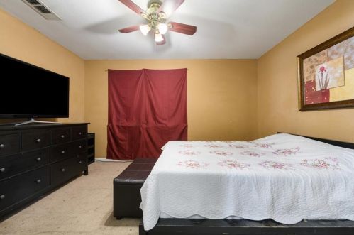 2110 Brandywine Ln, Austin TX  78727-4303 exterior