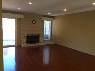 56 Seton Rd, Irvine CA  92612-2116 exterior