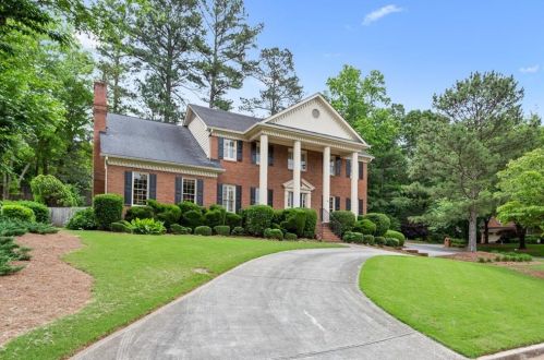 3880 Downing Ln, Atlanta, GA 30319-1669