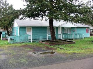960 Second Ave, Sutherlin, OR 97479-9033