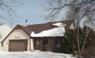 185 Rosewood Dr, Keeneyville, IL 60172-1938