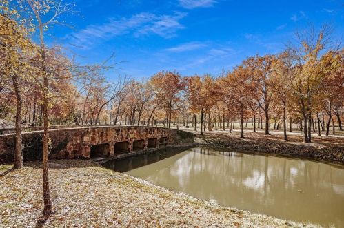 7200 Brady Oaks Dr, Fort Worth, TX 76135-9050