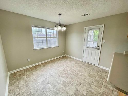 215 Haverhill Cir, Warner Robins GA  31088-2063 exterior