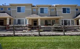 16051 Geddes Dr, Aurora, CO 80016-1475