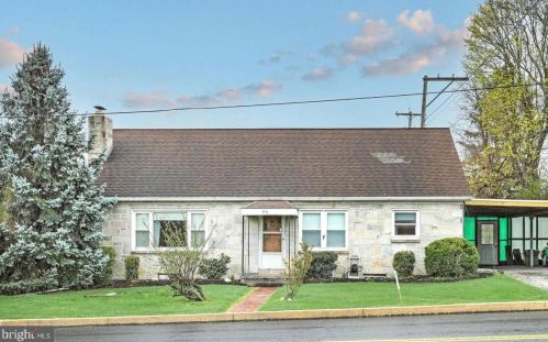 95 Trinity Rd, York, PA 17408-8935