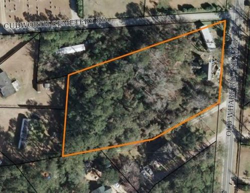 212 Old Wharf Rd, Wanchese, NC 27981-9505