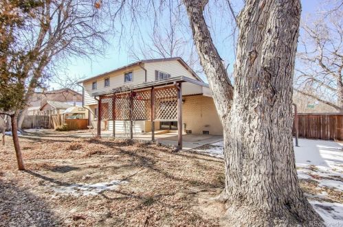 12298 Louisiana Dr, Aurora CO 80012-4316 exterior