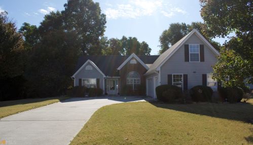 3970 Rock Hollow Dr, Loganville, GA 30052-6739