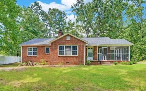 198 Rose Ln, Toccoa, GA 30577-3722
