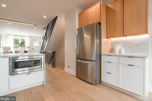 2302 Gordon St, Philadelphia PA 19132-4631 exterior