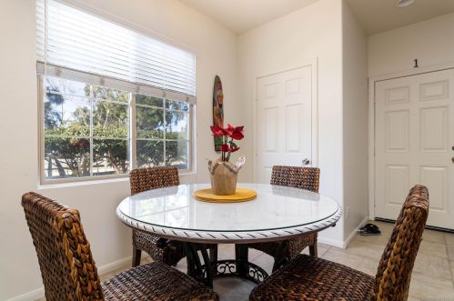 1528 Circle Ranch Way, Oceanside, CA 92057-5537