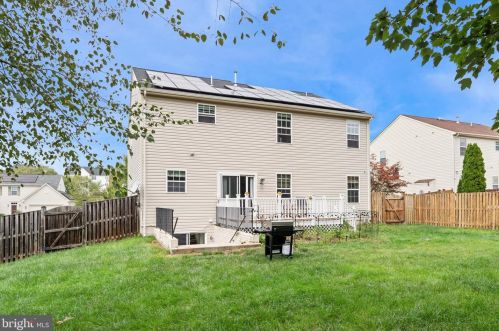 18823 Pier Trail Dr, Triangle VA  22172-2347 exterior