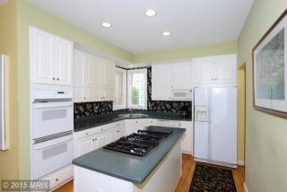 111 Chestertown St, Gaithersburg MD  20878-5752 exterior