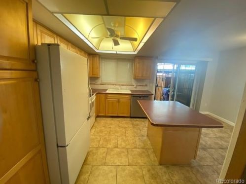 9019 Oxford Dr, Denver, CO 80237-1922