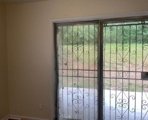 637 Lyric Way, Atlanta GA  30318-6053 exterior