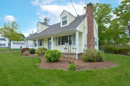 35 White Rock Rd, Warwick, RI 02889-6313