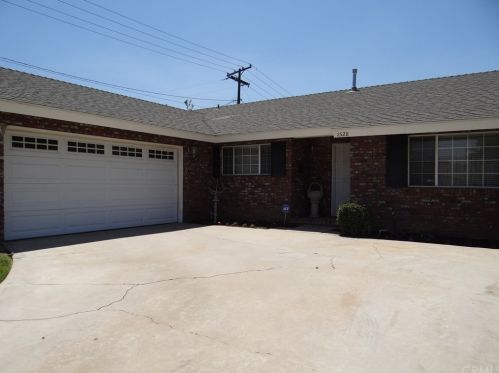 1528 Rosehill Dr, Riverside, CA 92507-0614