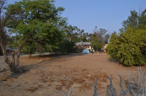 21300 River Rd, Perris, CA 92570-8390