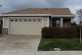 374 Bartlett Ln, Vacaville, CA 95687-3115