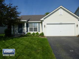 2770 Jenna Cir, Boulder Hill, IL 60538-4000