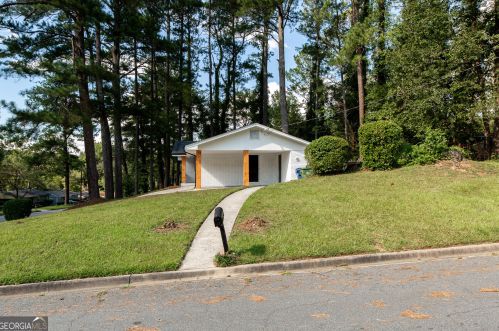 180 Lydia Dr, Atlanta GA  30315-8416 exterior