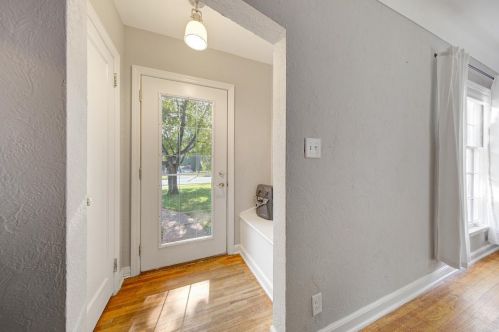 1731 Alta Vista Dr, Saint Paul MN  55113-6534 exterior