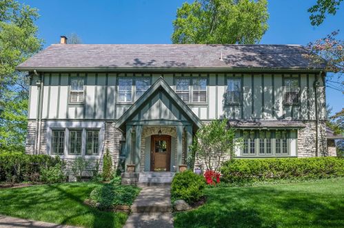 3658 Ashworth Dr, Cincinnati, OH 45208-1802