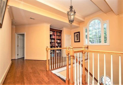 205 Fieldsborn Ct, Atlanta GA  30328-1039 exterior