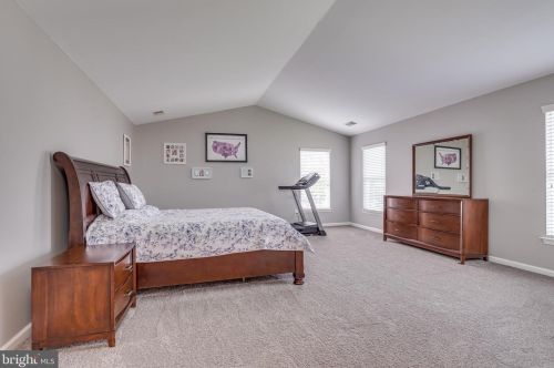 86 Butcher Ct, Shepherdstown WV  25443-4330 exterior