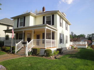 823 Penn St, Hoopeston IL  60942-1541 exterior