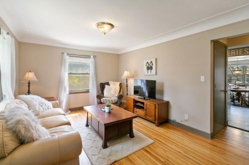835 23rd Ave, Minneapolis, MN 55418-3603