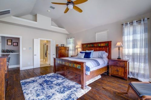 1408 Flowers Dr, Carrollton TX 75007-1470 exterior