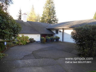 3917 Council Crest Dr, Portland OR  97239-1525 exterior