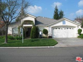 5948 Minarets Ave, Fresno, CA 93722-2893