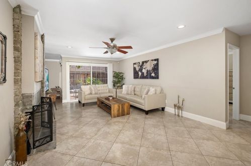 10 Cherry, Irvine CA  92612-2313 exterior
