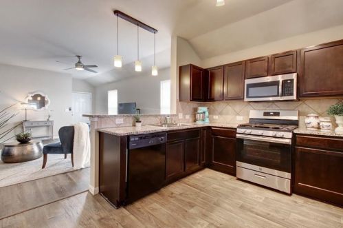 12215 Waterford Run Way, Webberville, TX 78653-4688