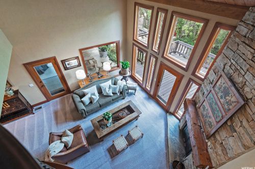 10188 Dimple Dell Ln, Sandy UT 84092-4505 exterior